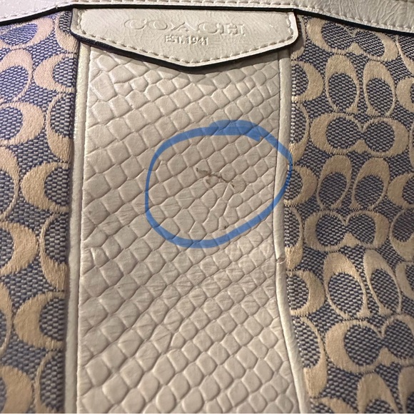 Authentic Coach Tote - Picture 16 of 16
